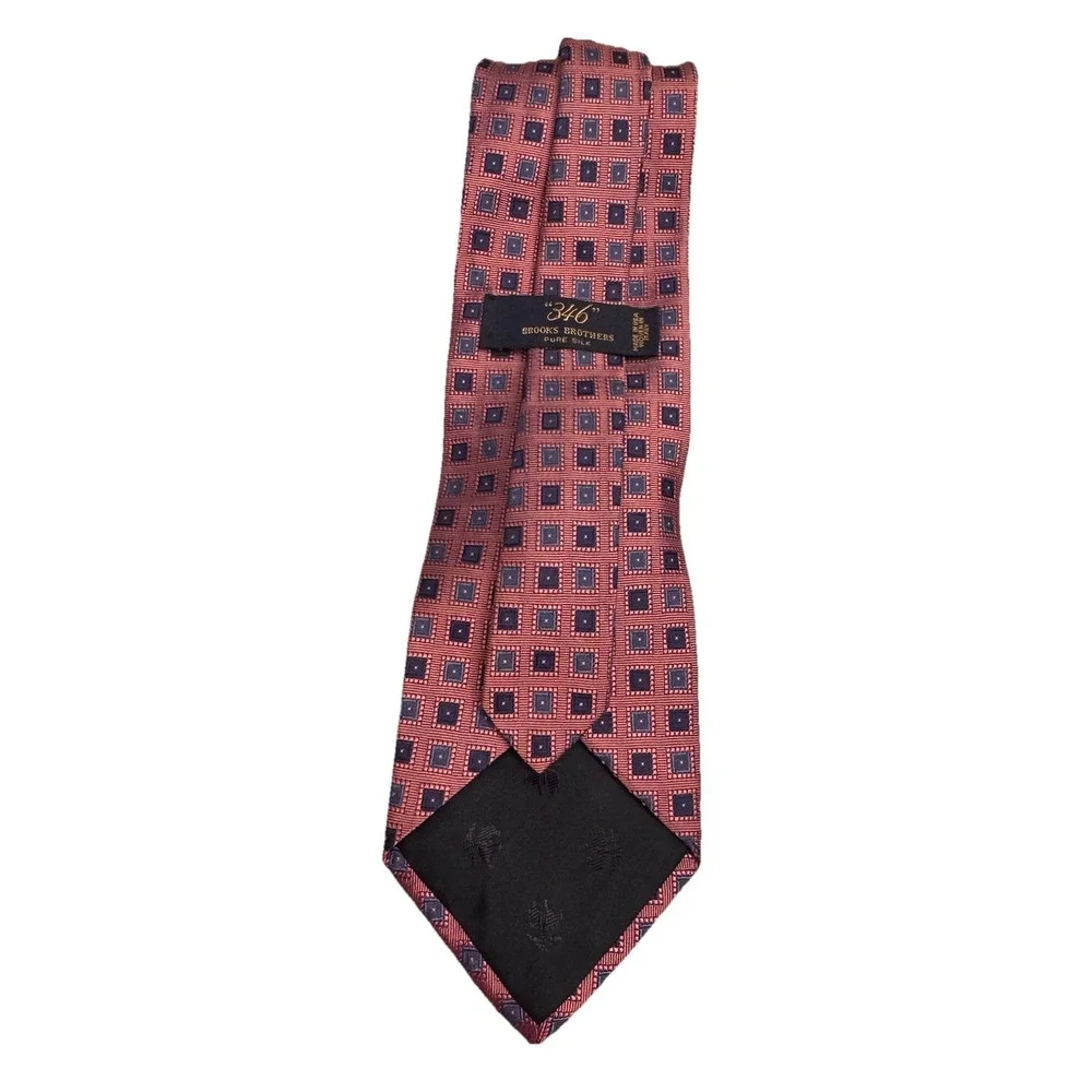 Brooks Brothers 346 Pure Silk Tie Blush Geometric Square USA‎
